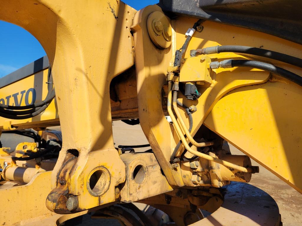 2003 Volvo G726b Grader
