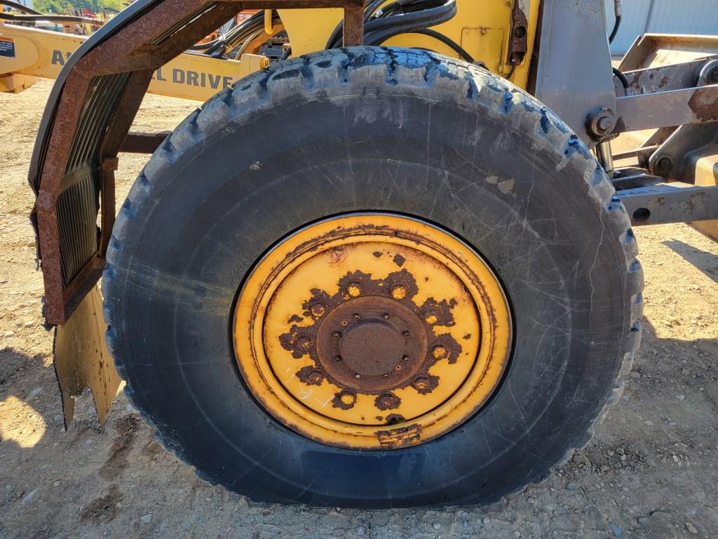 2003 Volvo G726b Grader