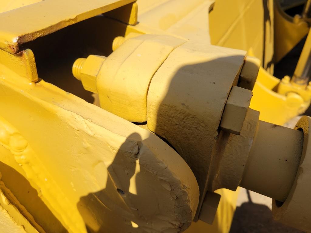 Caterpillar D8n Dozer
