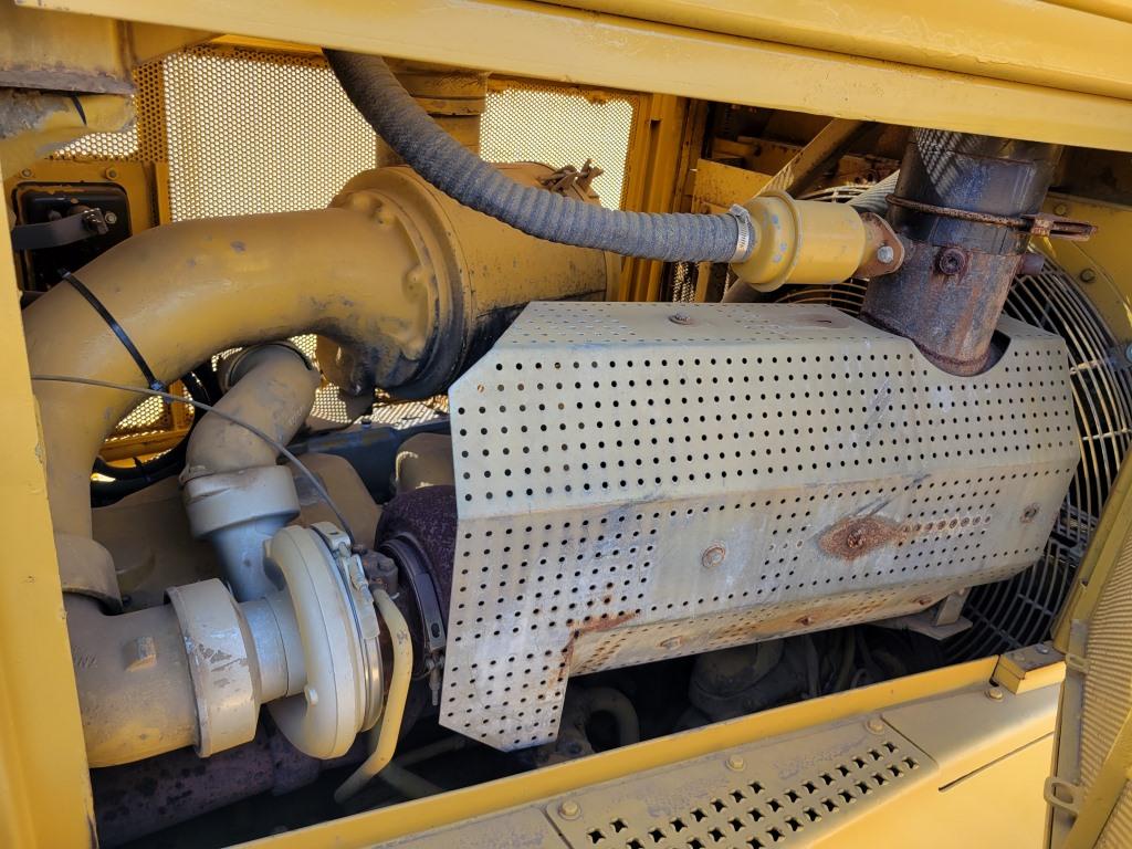 Caterpillar D8n Dozer