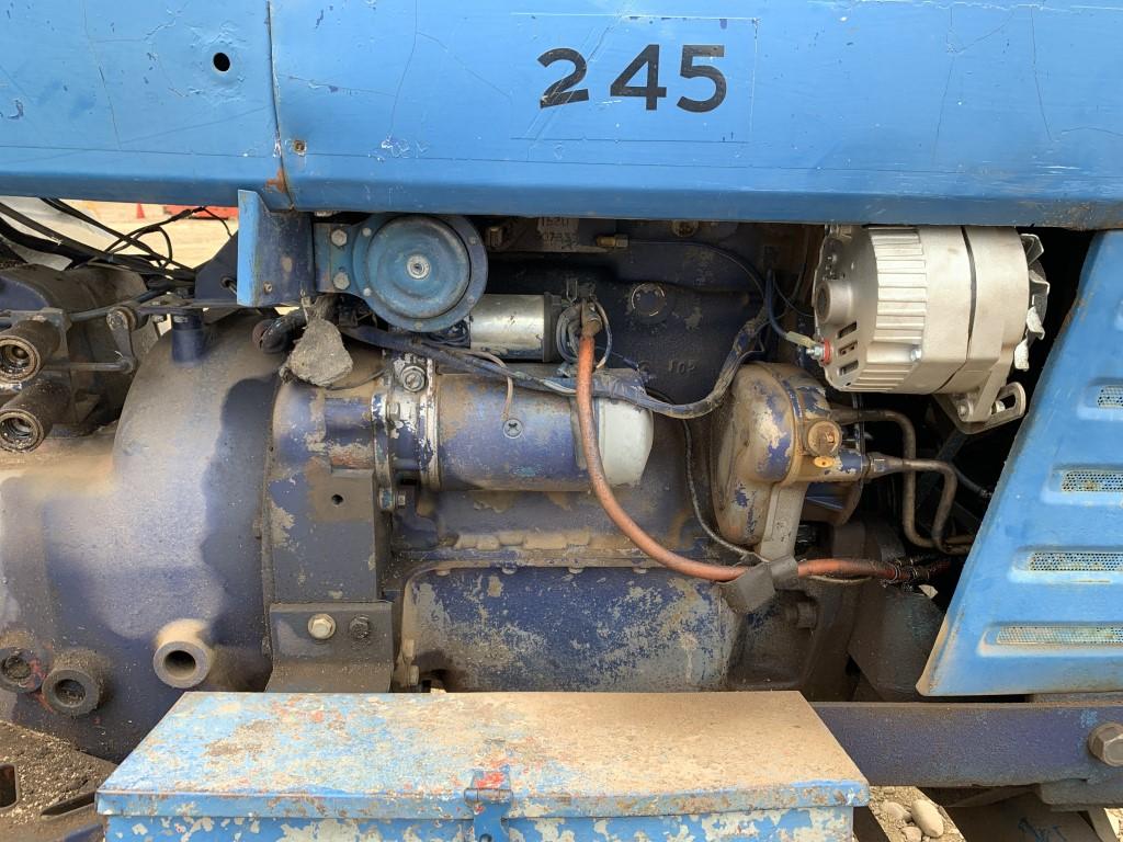 Leyland 245 Tractor