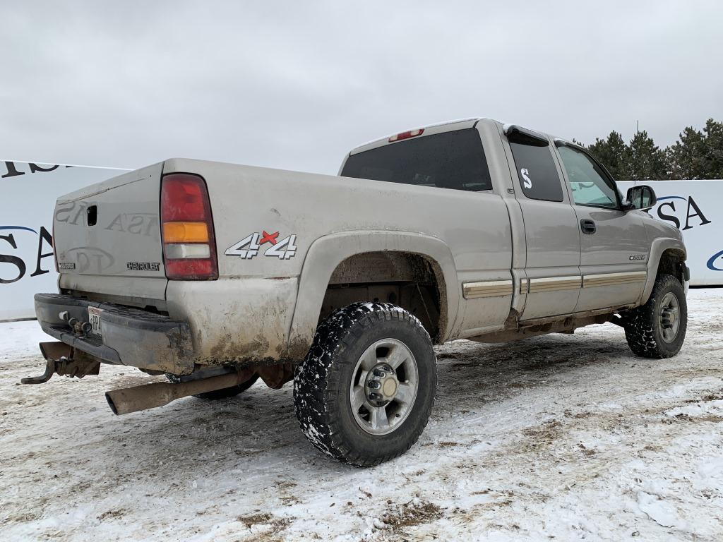 2002 Chevrolet Silverado 2500 Ls Pickup Truck