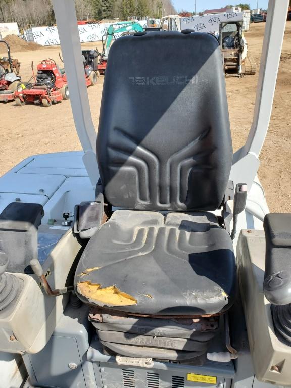 Takeuchi Tb135 Mini Excavator
