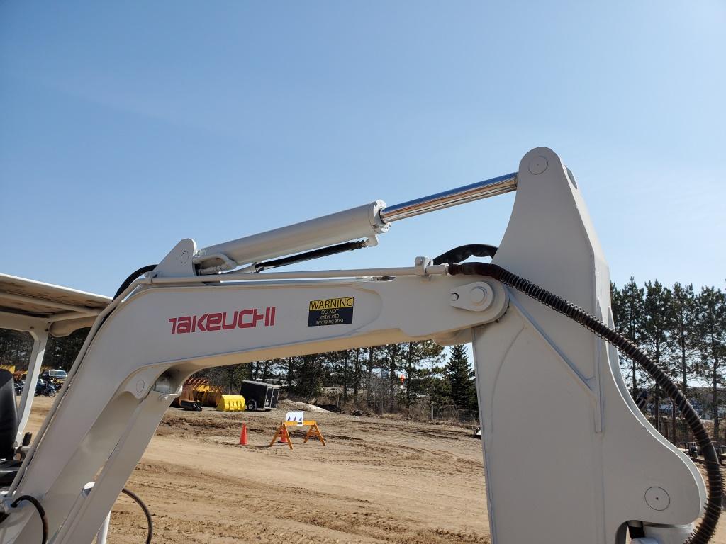 Takeuchi Tb135 Mini Excavator