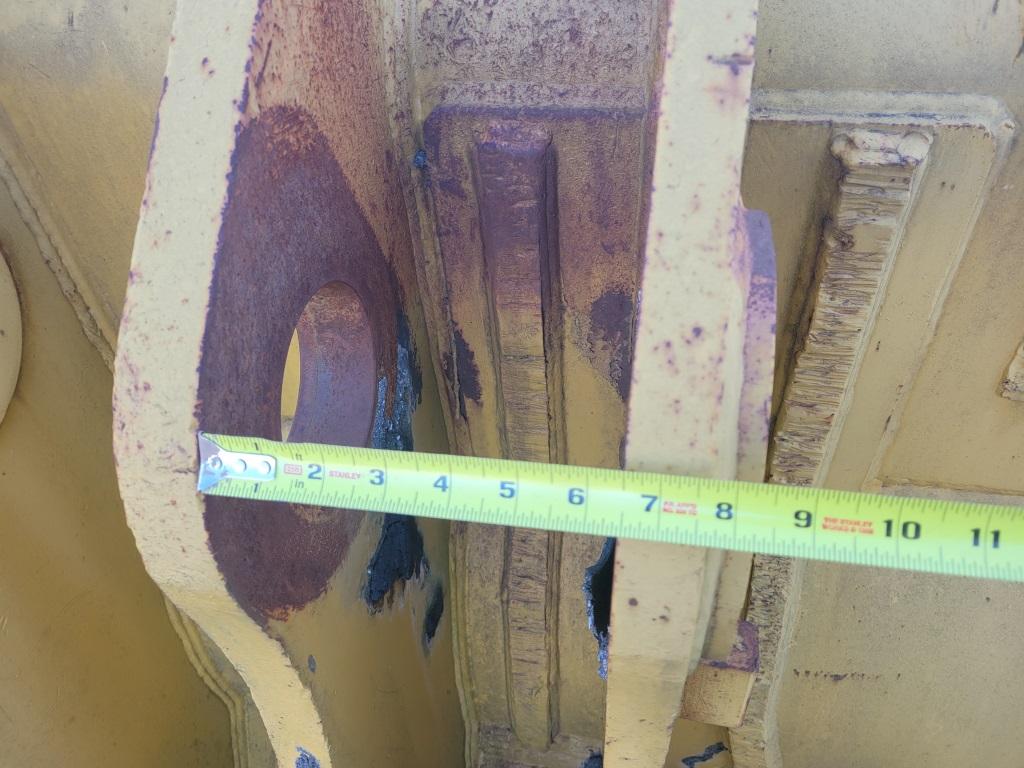 988g Spade Nose Bucket W/teeth