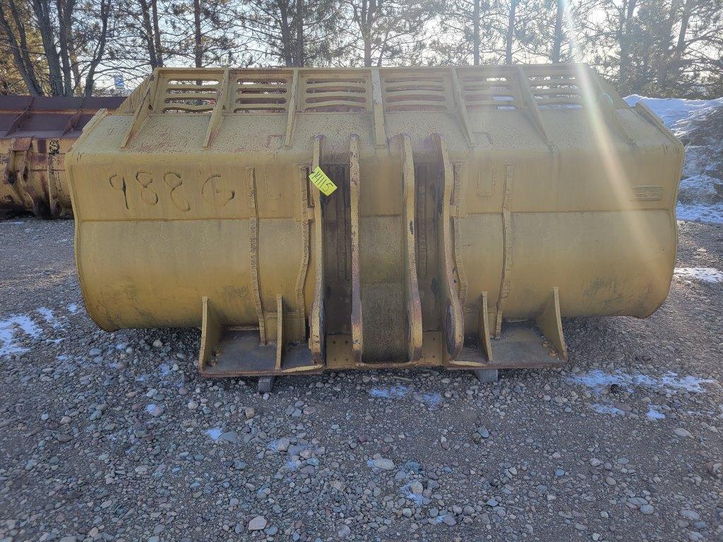 988g Spade Nose Bucket W/teeth