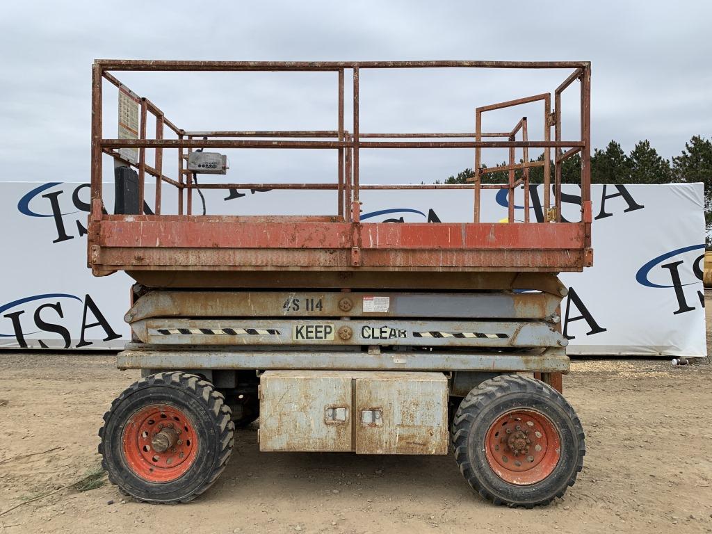 Skyjack 7027 Scissors Lift