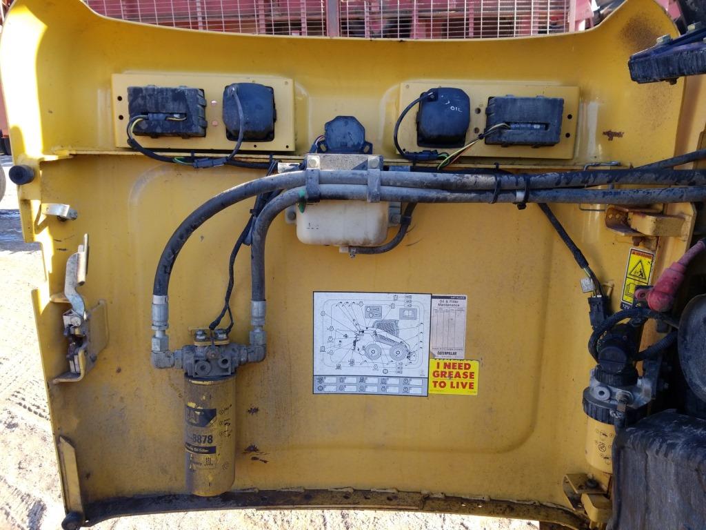Caterpillar 262c Skid Steer