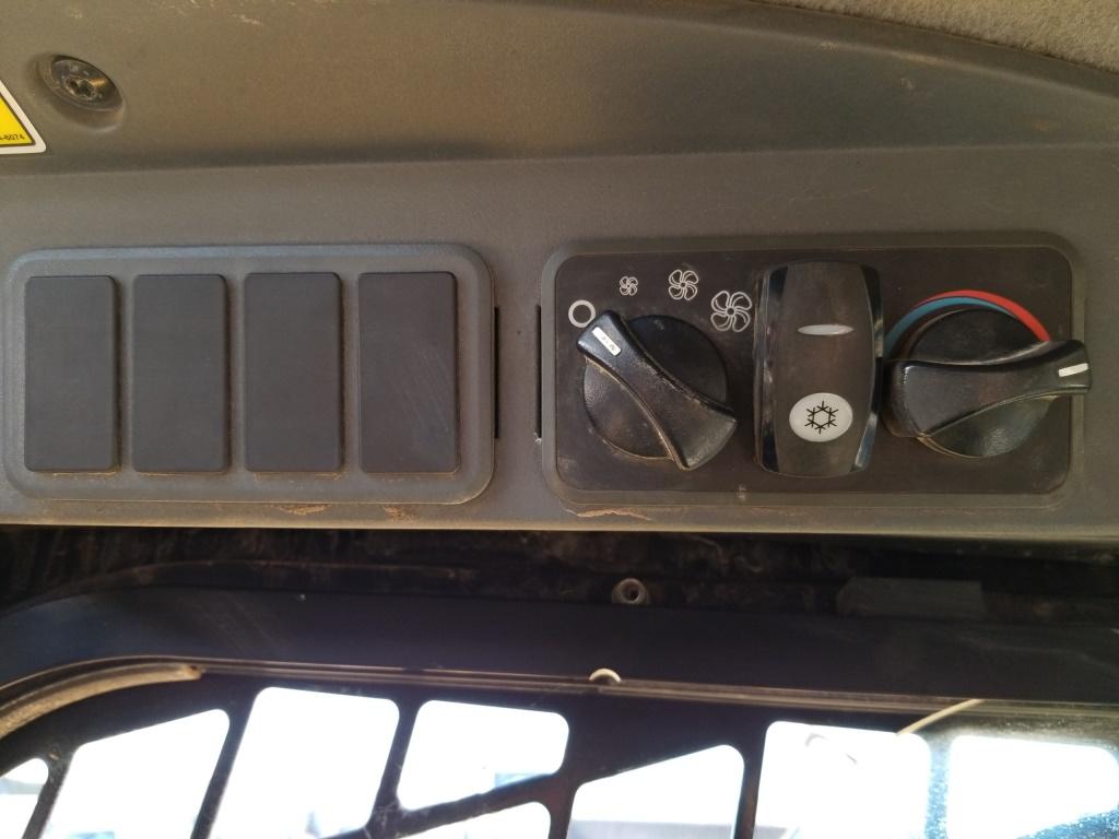 Caterpillar 262c Skid Steer