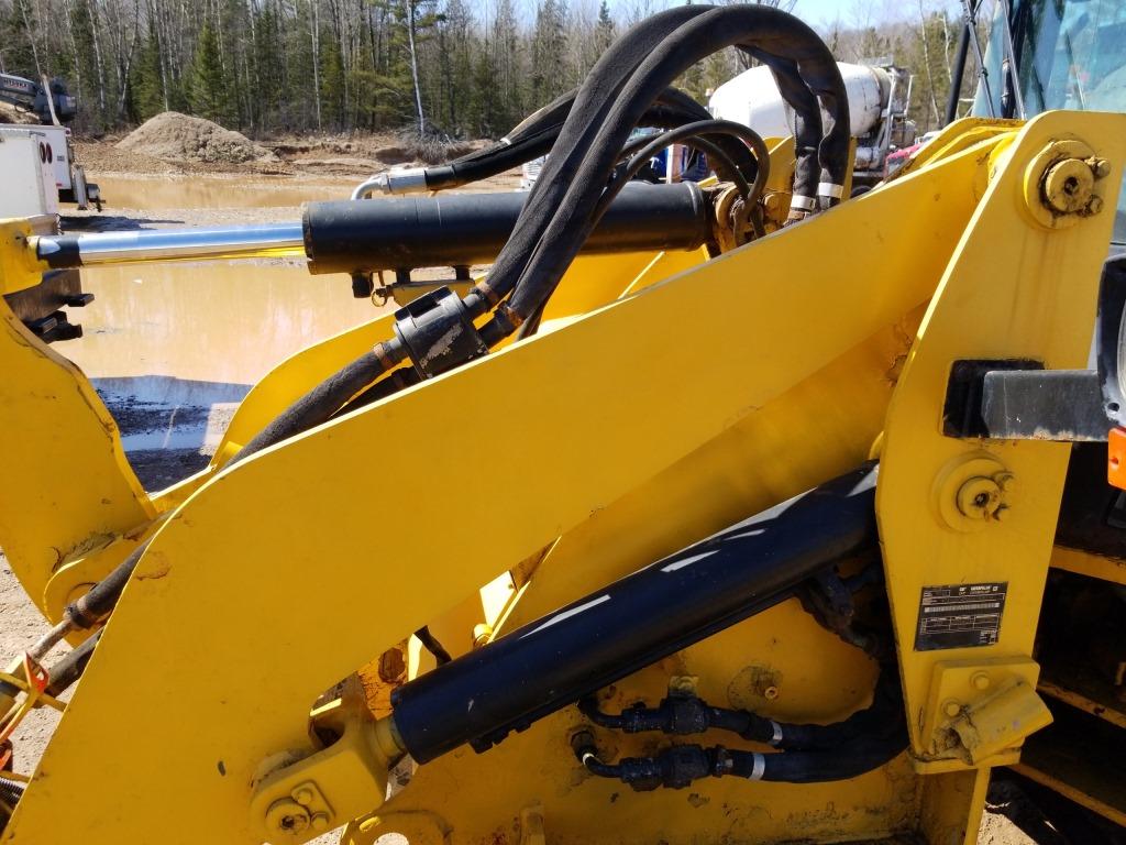 Caterpillar 904b Wheel Loader