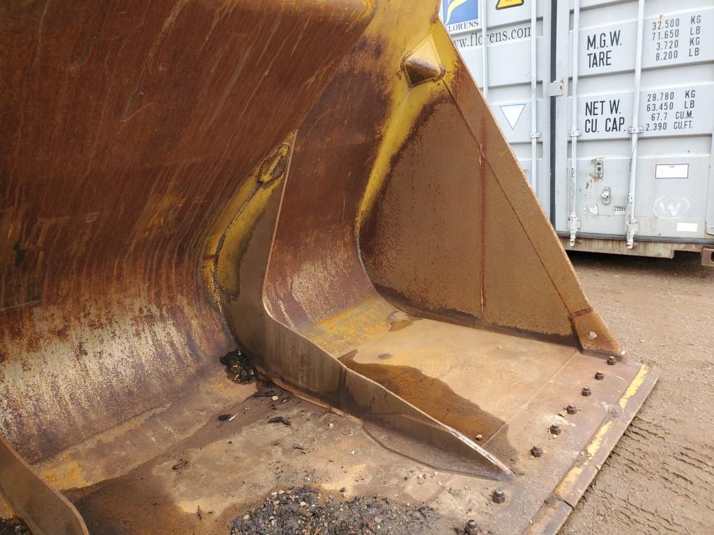 Caterpillar 966 Loader Bucket
