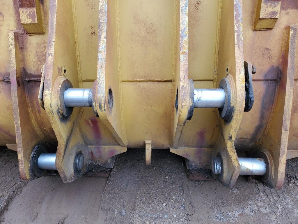 Caterpillar 966 Loader Bucket