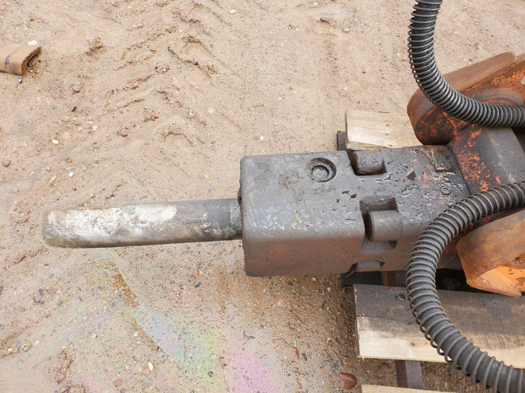 Npk Gh-4 Excavator Breaker
