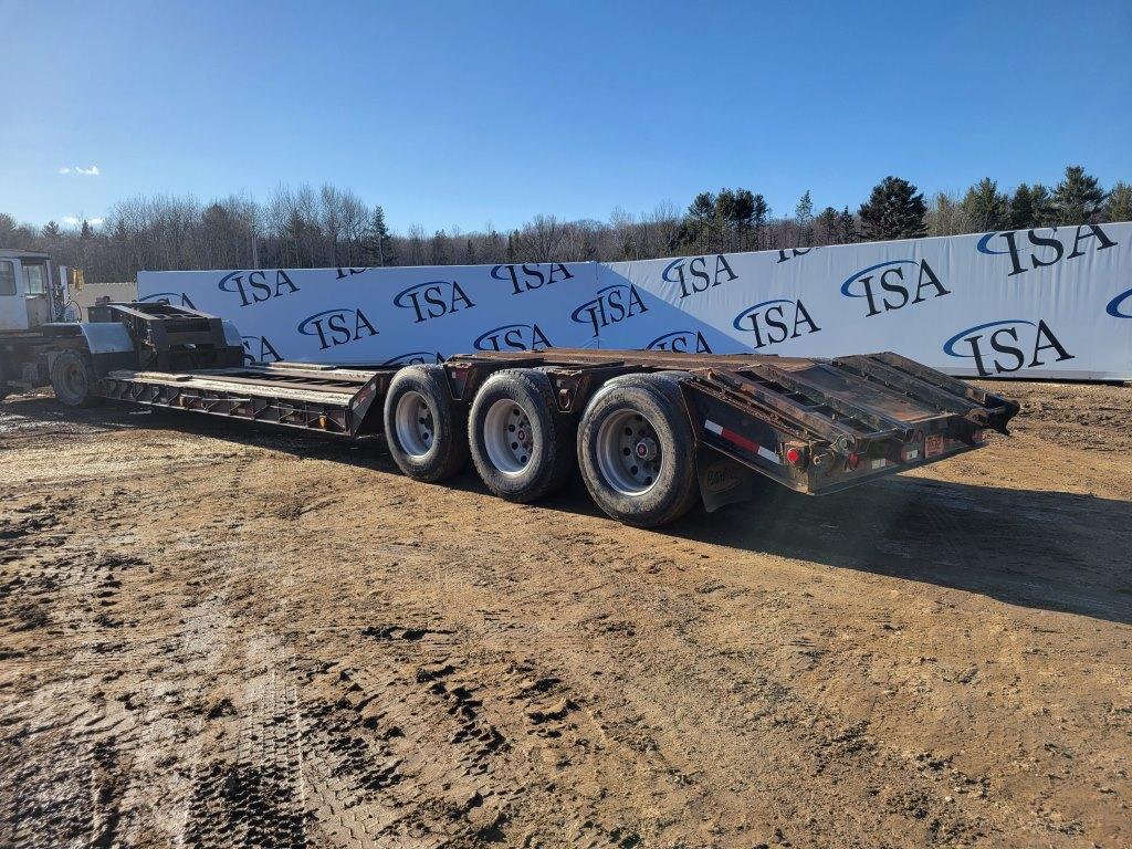2001 Witzco 46' Tri Axle Lowboy Trailer