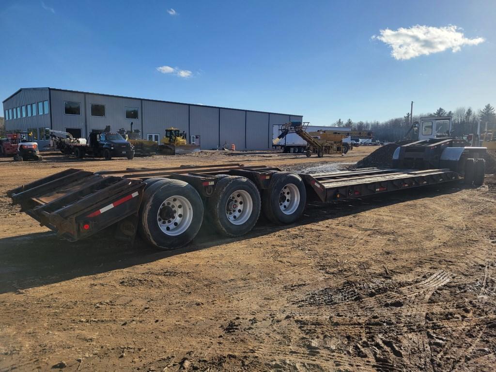 2001 Witzco 46' Tri Axle Lowboy Trailer