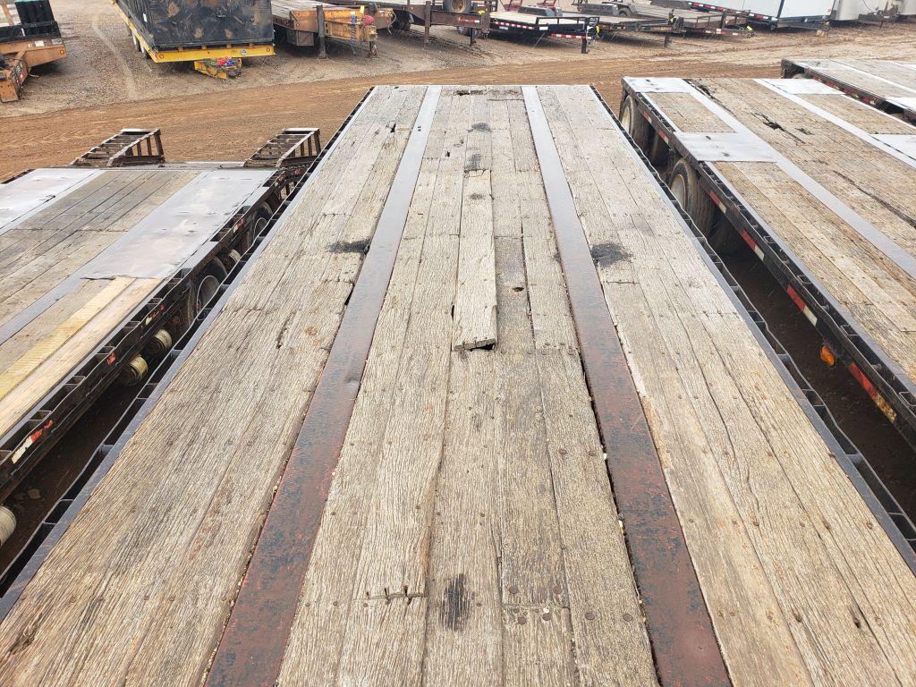 1986 Utility 45' Flatbed Trailer