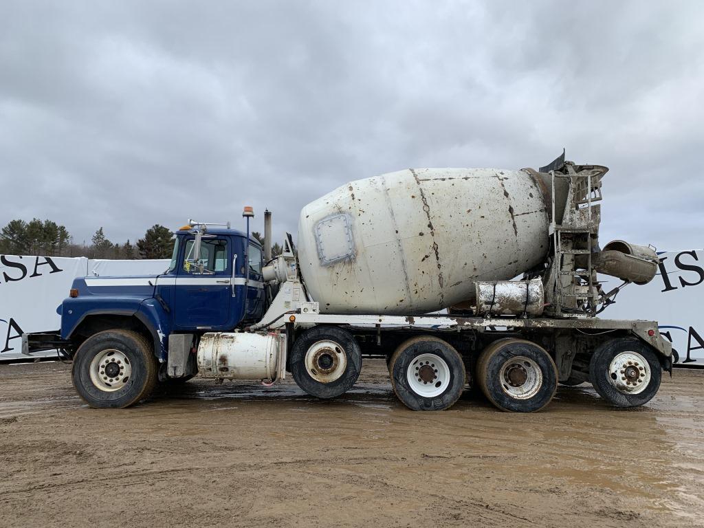 2001 Mack Rb688s Mixer Truck