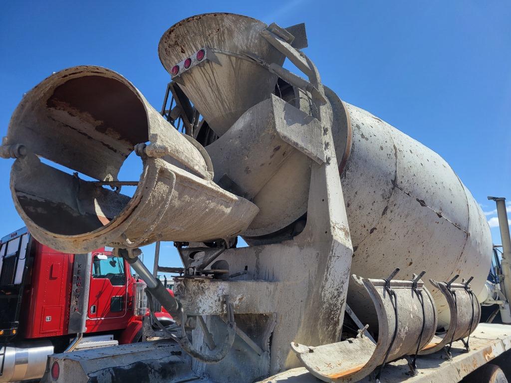2001 Mack Rb688s Mixer Truck