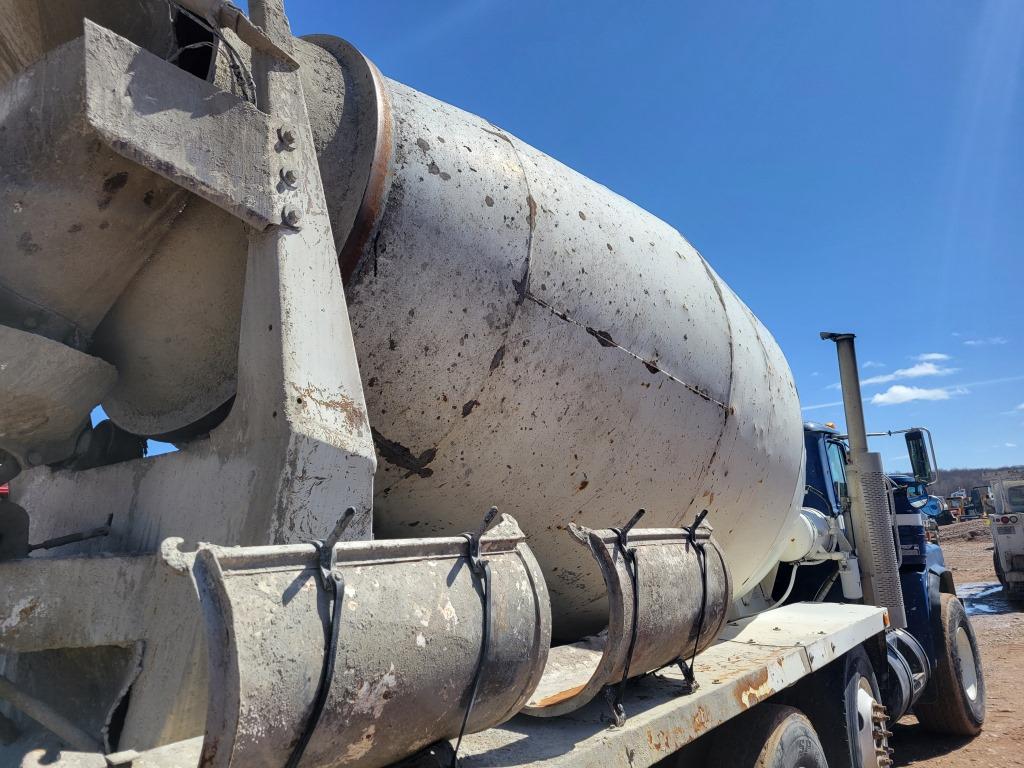 2001 Mack Rb688s Mixer Truck