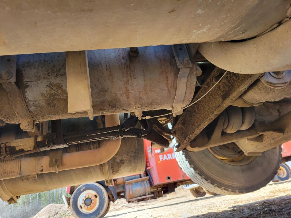 2001 Mack Rb688s Mixer Truck
