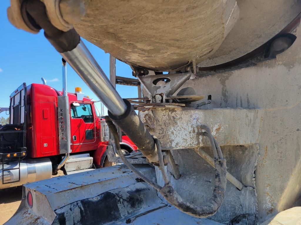 2001 Mack Rb688s Mixer Truck