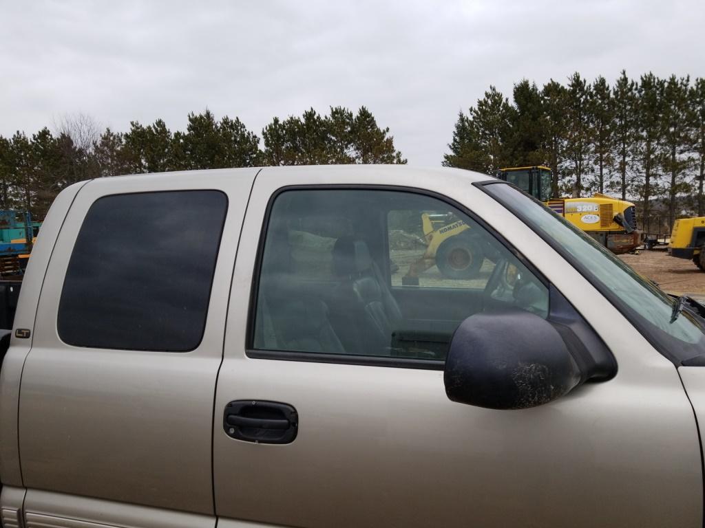 2000 Chevrolet Silverado 2500 Pickup Truck