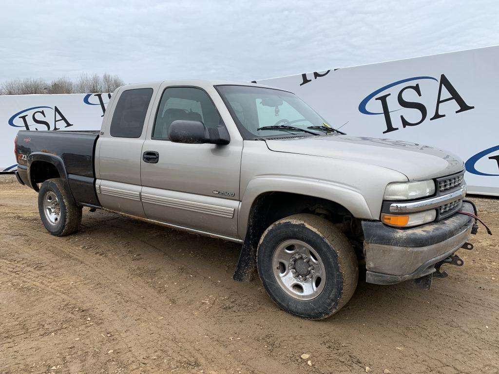 2000 Chevrolet Silverado 2500 Pickup Truck