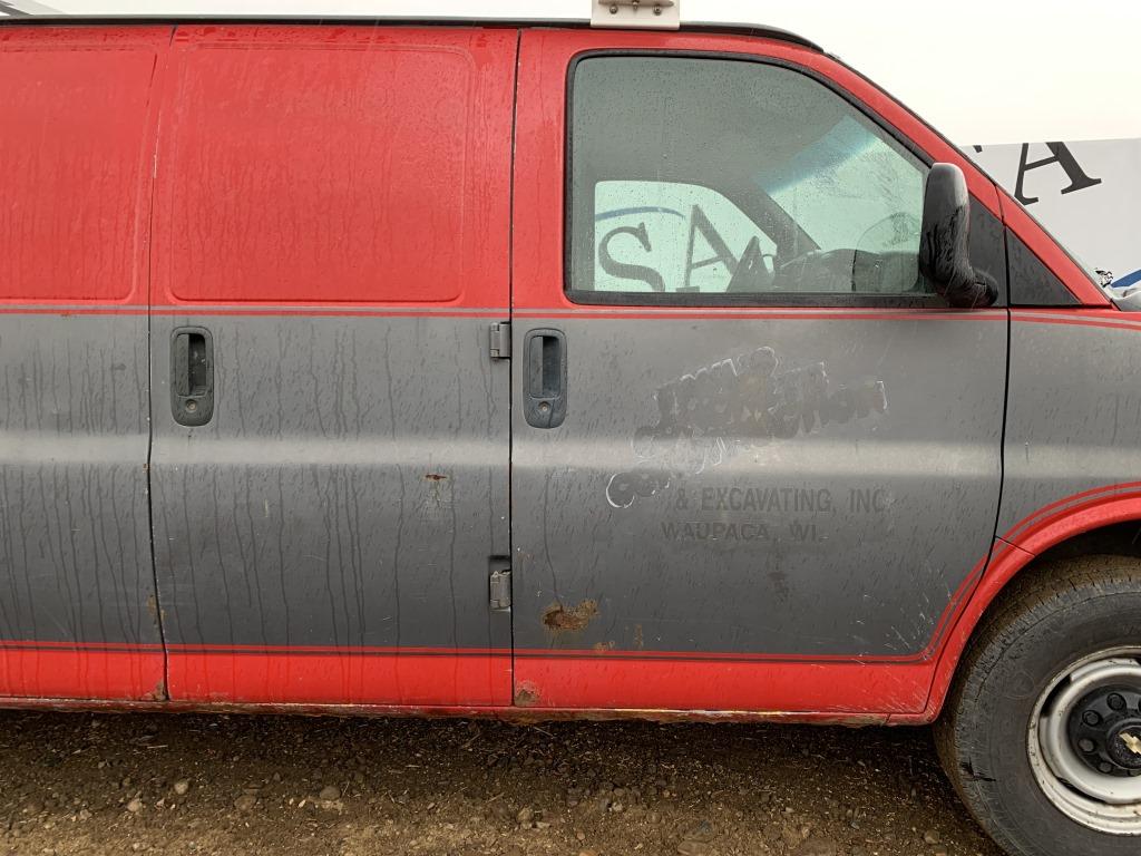 2002 Chevrolet Express Cargo Van