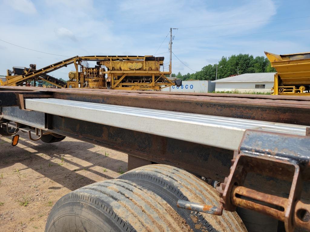 1995 Utility Trailer Mfg. Co. Log Trailer