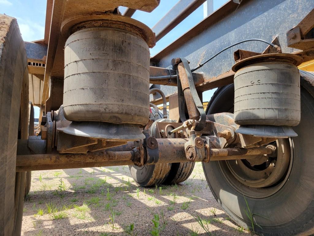1995 Utility Trailer Mfg. Co. Log Trailer