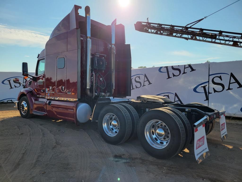 2019 Peterbilt 579 Sleeper Truck Tractor