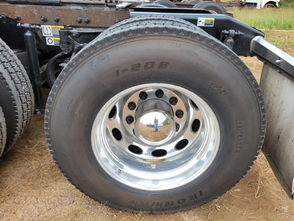 2019 Peterbilt 579 Sleeper Truck Tractor