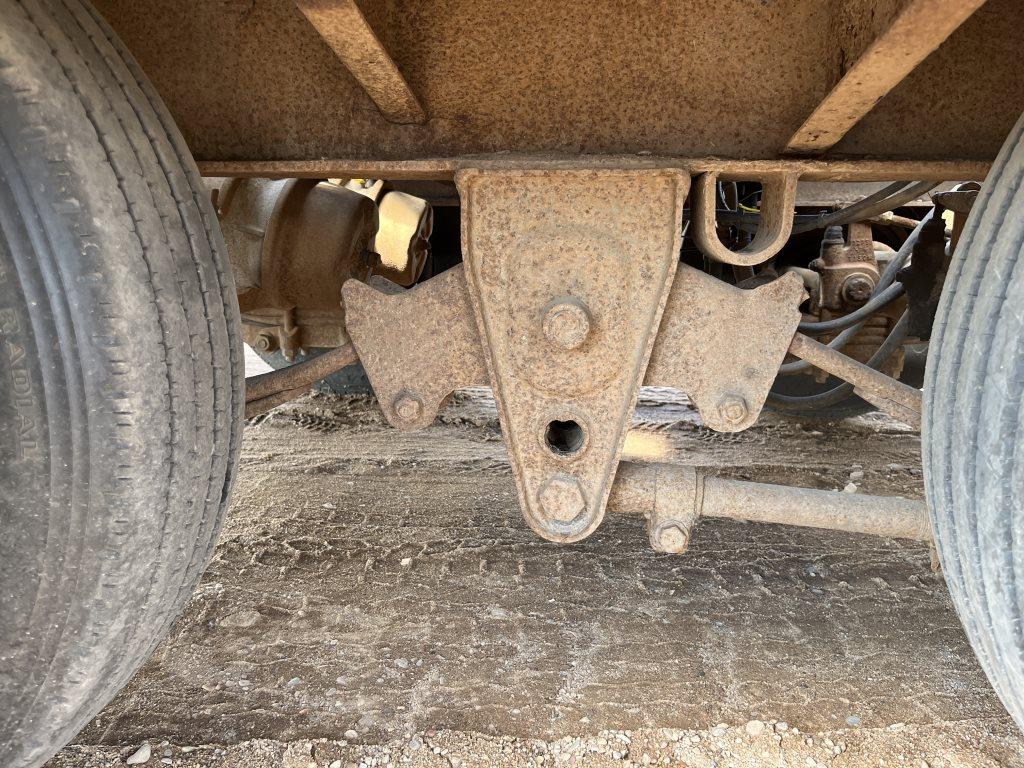 1993 Interstate 25-ton Tri-axle