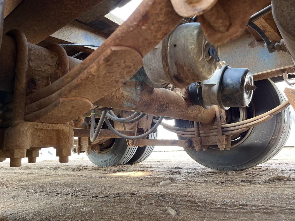 1993 Interstate 25-ton Tri-axle
