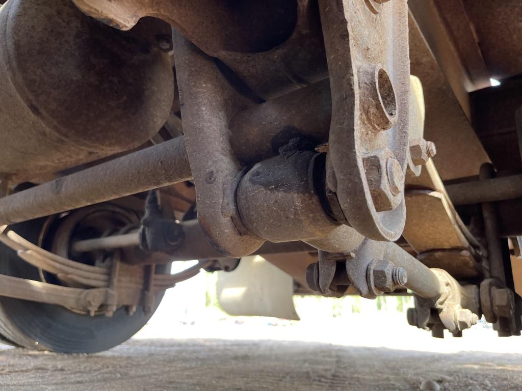 1993 Interstate 25-ton Tri-axle