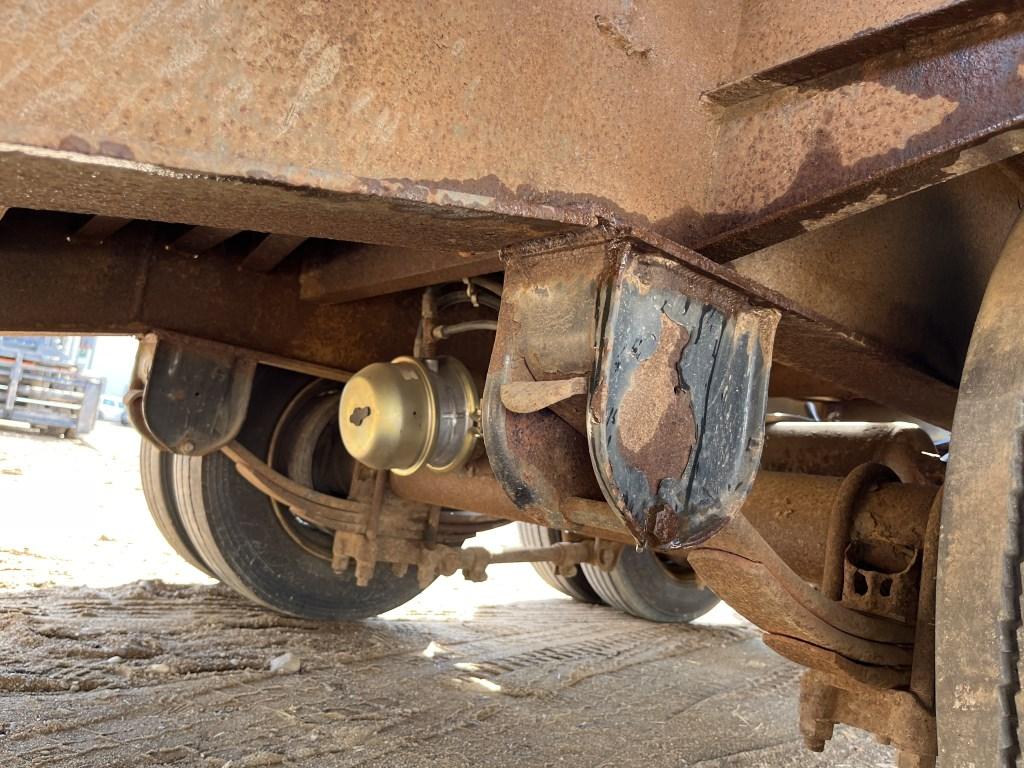 1993 Interstate 25-ton Tri-axle