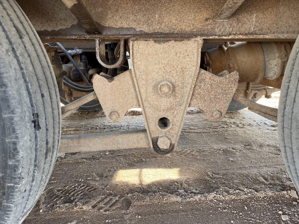 1993 Interstate 25-ton Tri-axle