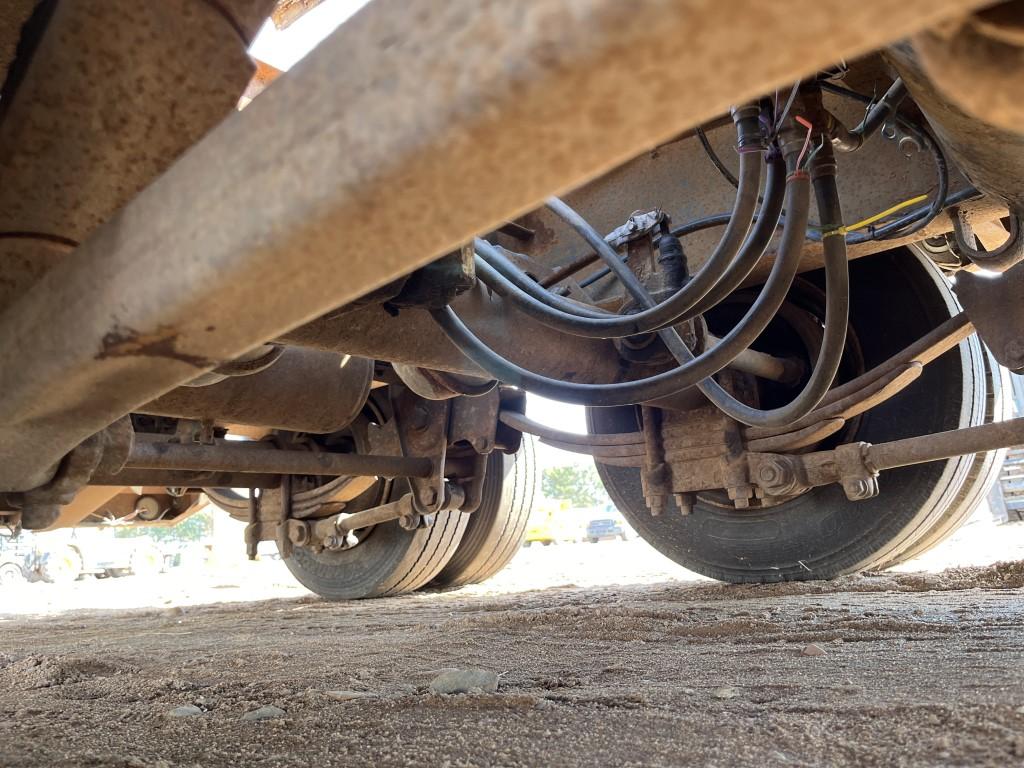 1993 Interstate 25-ton Tri-axle