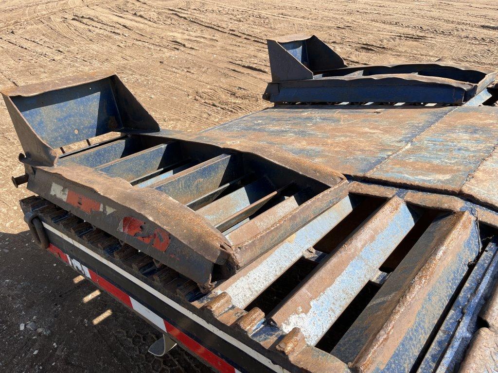 1993 Interstate 25-ton Tri-axle