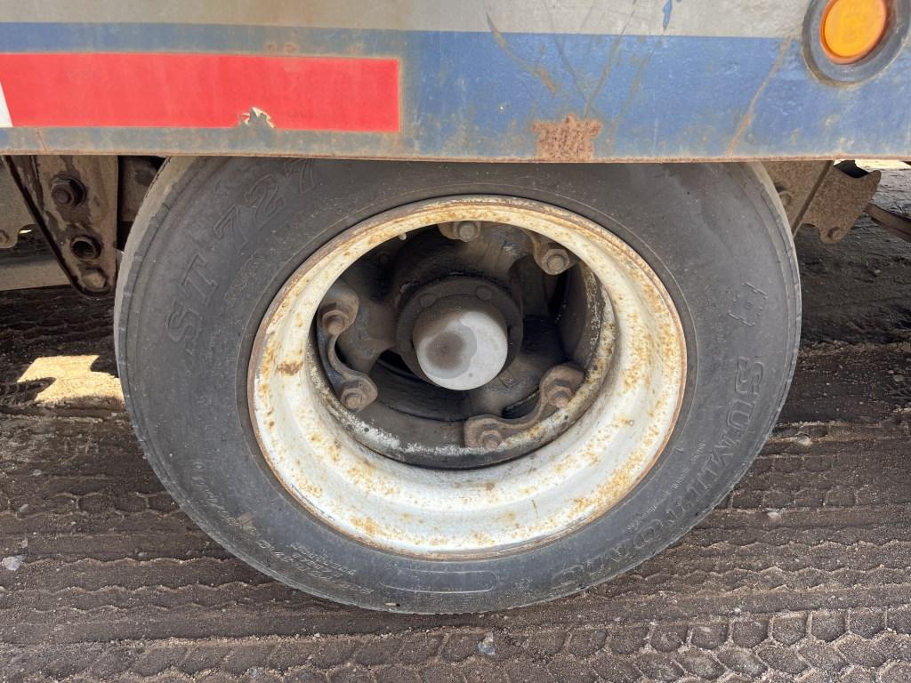 1993 Interstate 25-ton Tri-axle