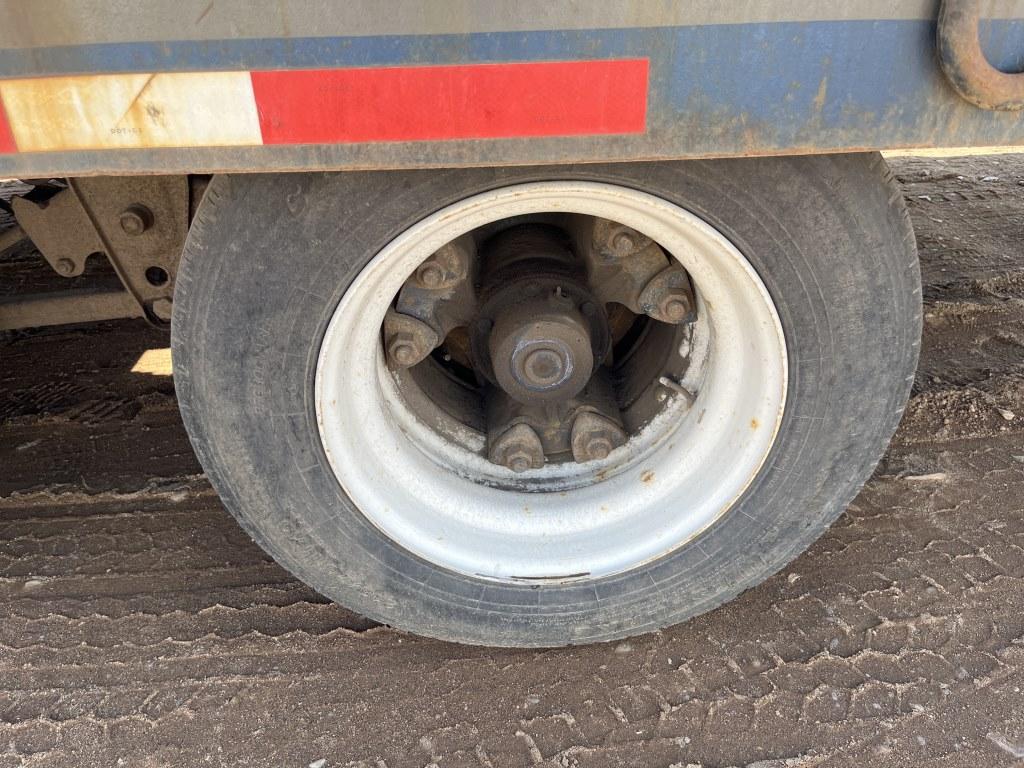 1993 Interstate 25-ton Tri-axle