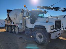 1999 Mack Rd690s Mixer Truck