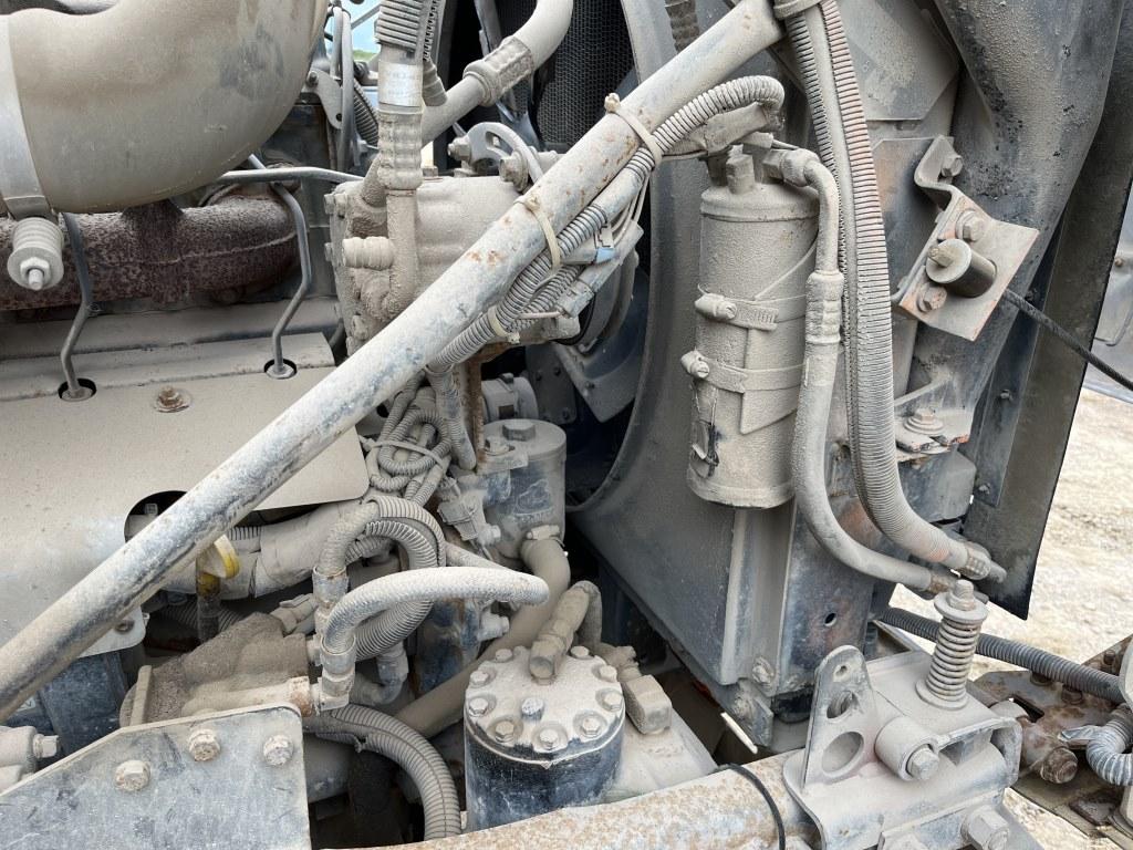 1999 Mack Rd690s Mixer Truck