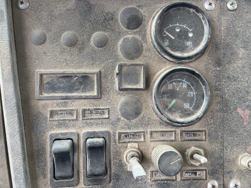 1999 Mack Rd690s Mixer Truck