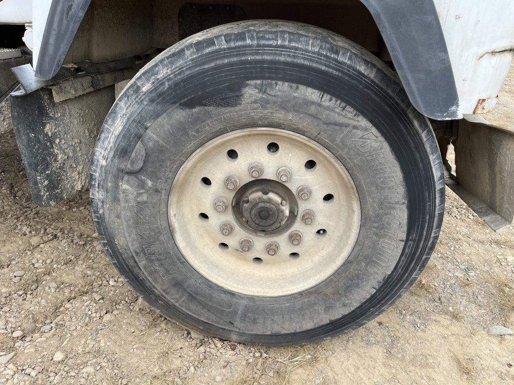 1999 Mack Rd690s Mixer Truck