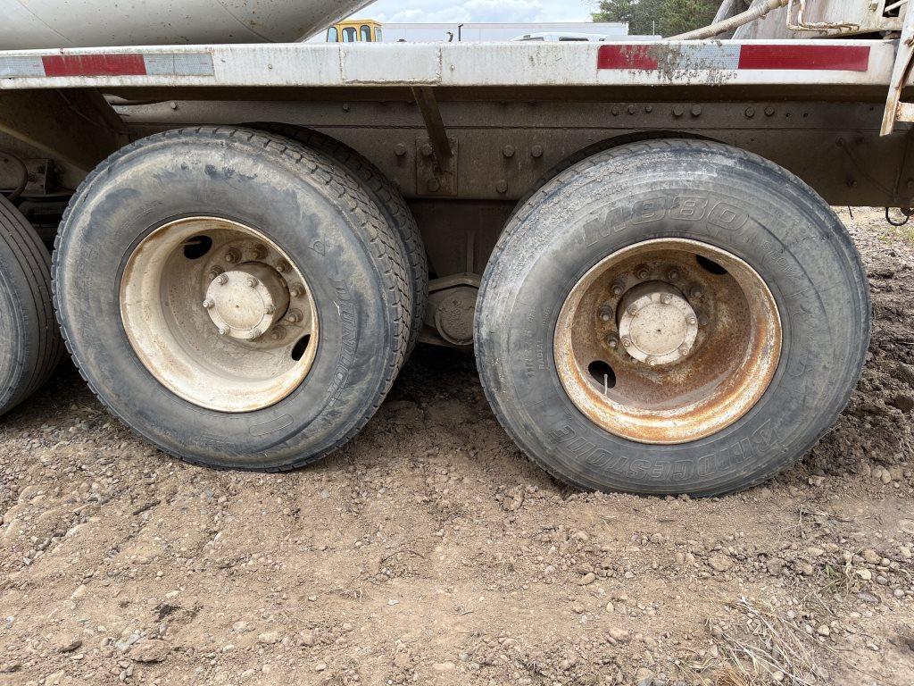 1999 Mack Rd690s Mixer Truck