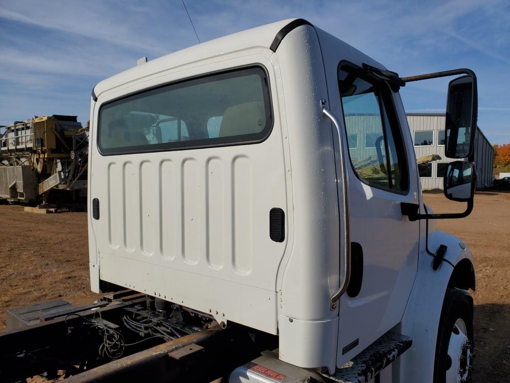 2007 Freightliner M2 Cab Chassis
