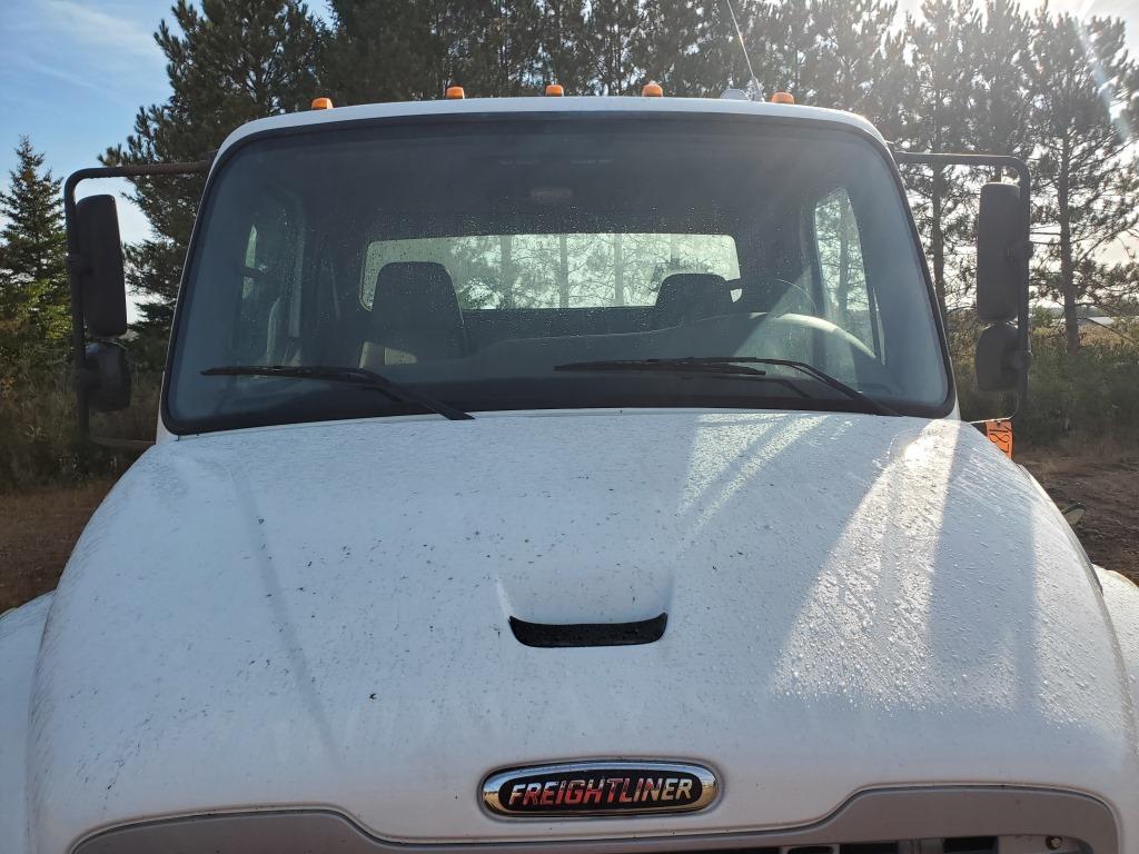 2007 Freightliner M2 Cab Chassis