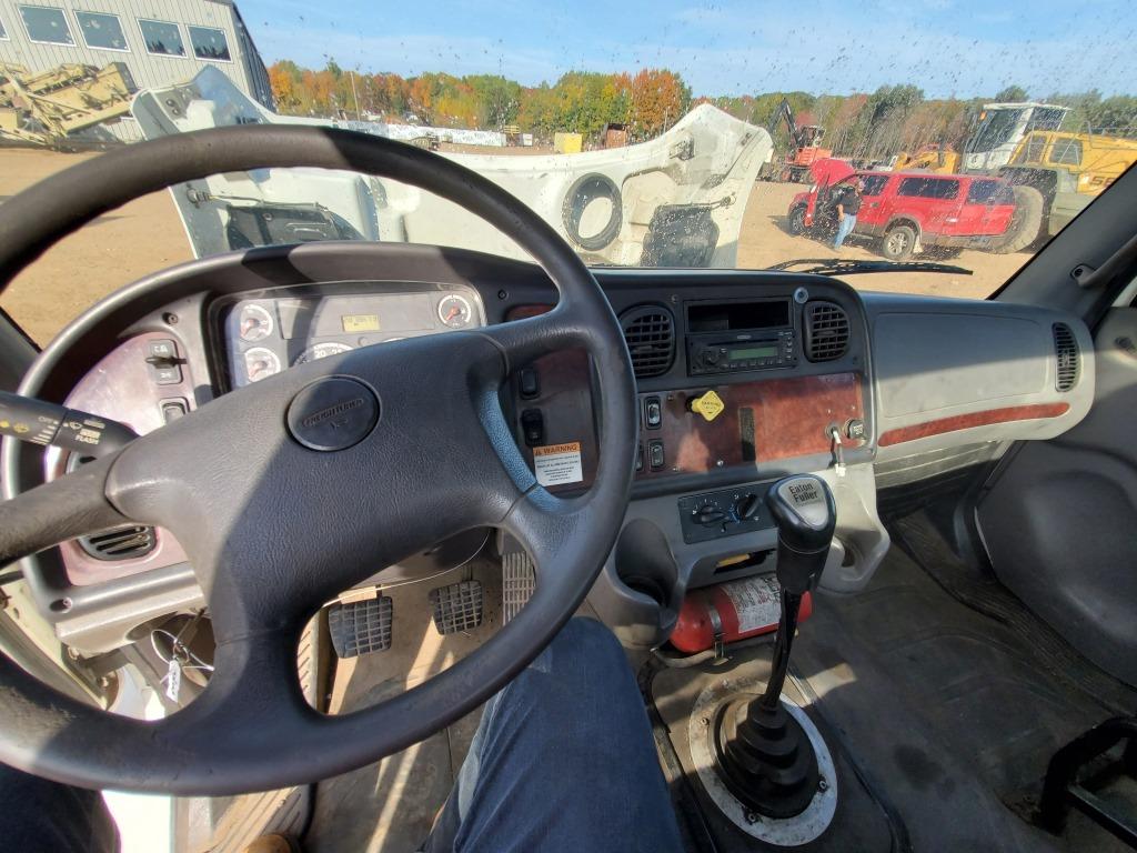2007 Freightliner M2 Cab Chassis