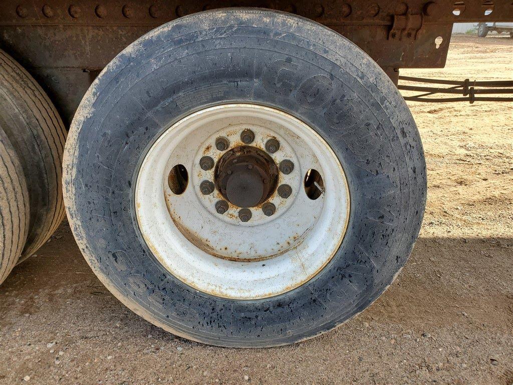 1998 Trailmobile Semi Trailer